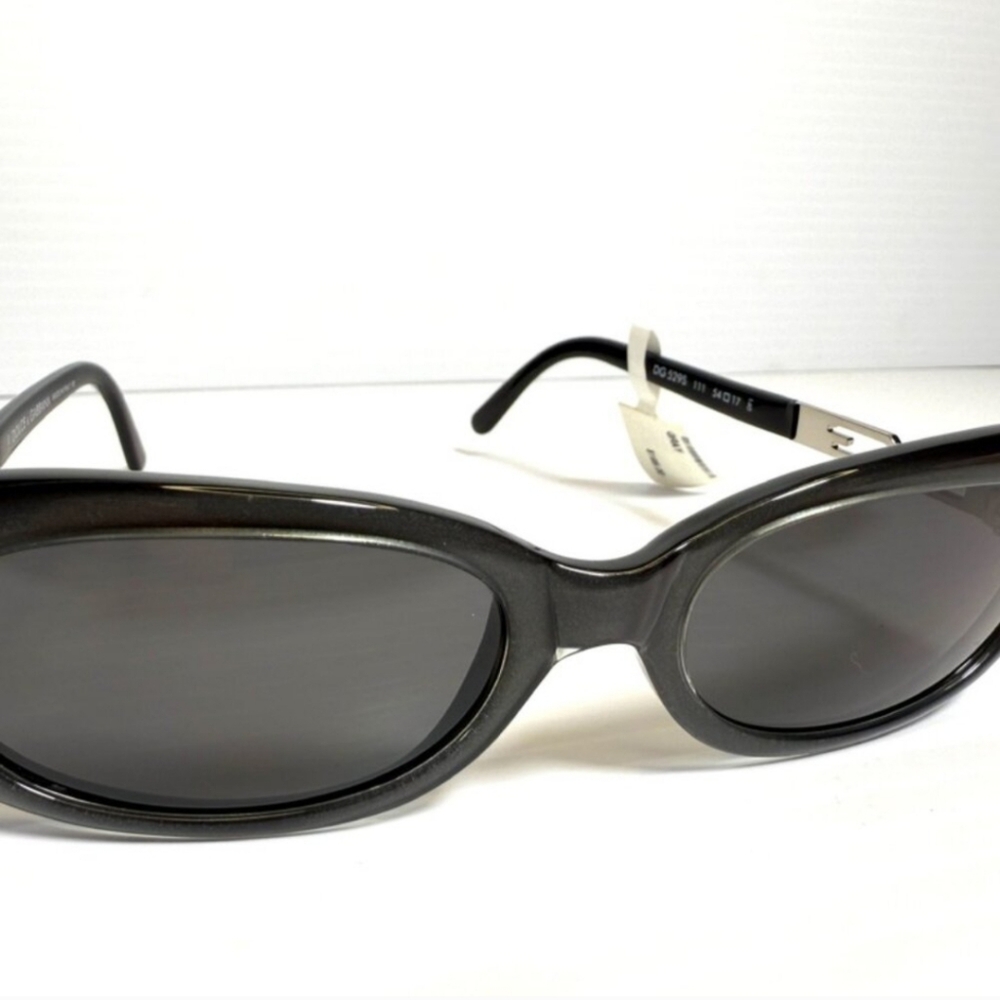 Dolce & Gabbana Gray Sunglasses With Case & Dustbag Full Incusion (NWOT) - Picture 2 of 13